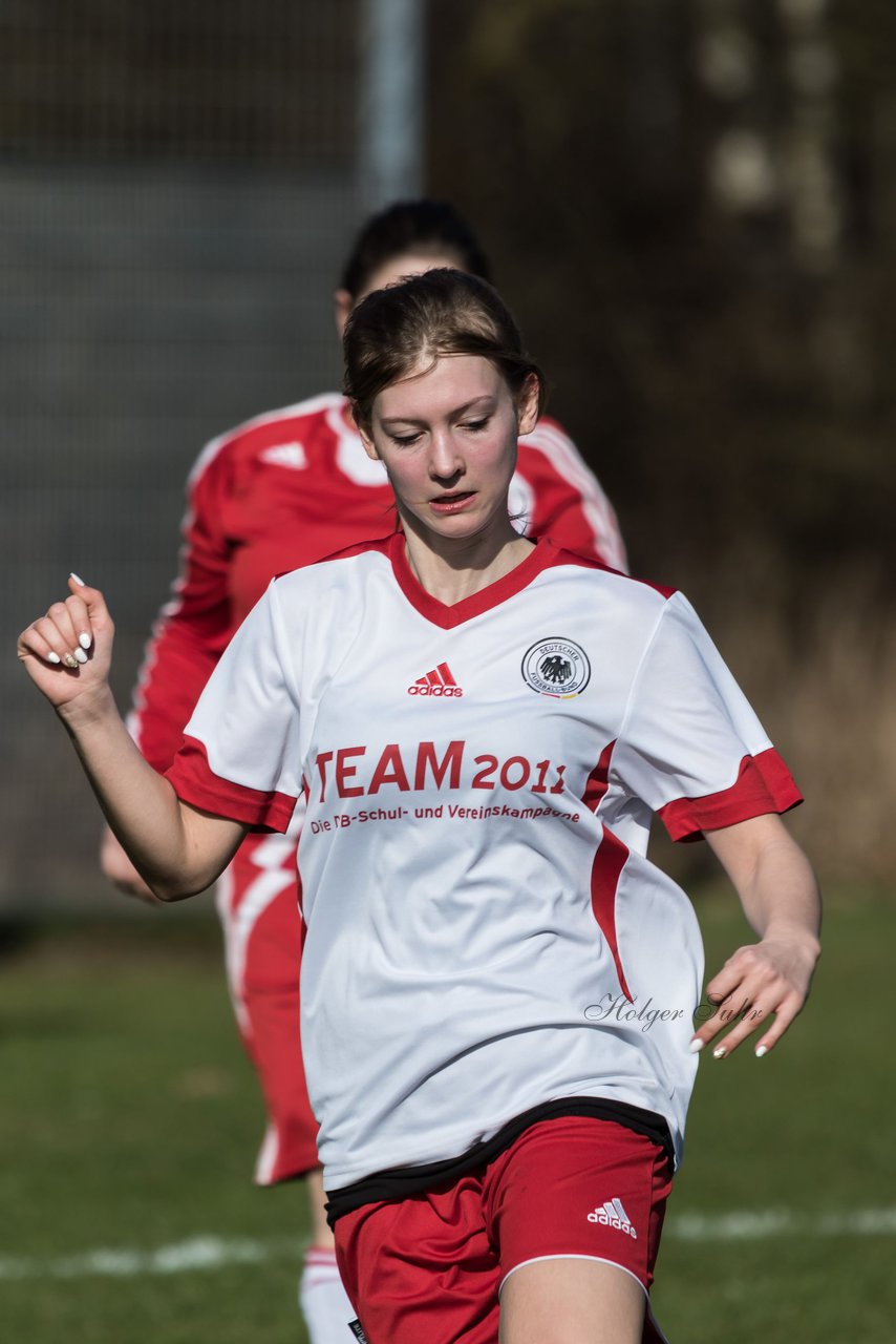 Bild 301 - Frauen SV Boostedt - Tralauer SV : Ergebnis: 12:0